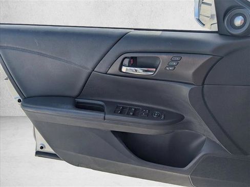 Used 2014 Honda Accord EX-L image 9