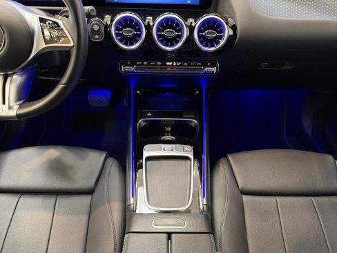 Certified 2025 Mercedes-Benz GLA 250 image 11