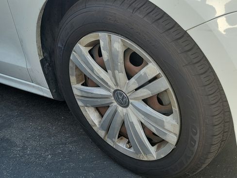 Used 2017 Volkswagen Jetta S FWD image 4