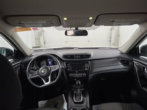 Used 2018 Nissan Rogue S AWD/4WD image 7