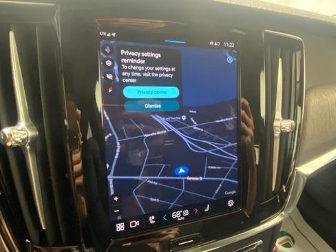 Certified 2025 Volvo S90 B6 Plus image 18