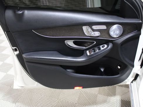 Used 2019 Mercedes-Benz C 300 4MATIC Sedan image 15