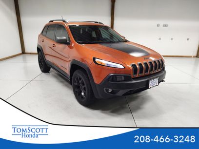 Used 2016 Jeep Cherokee Trailhawk w/ Comfort/Convenience Group