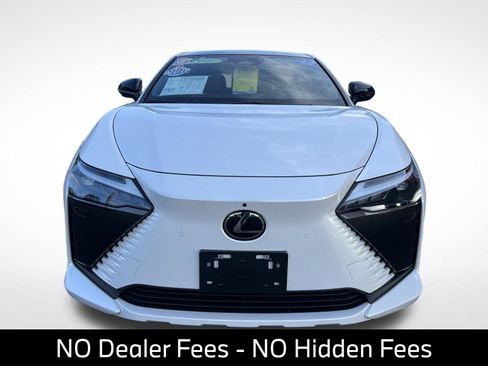 Used 2024 Lexus RZ 300e Premium w/ Accessory Package (2T) FWD image 3