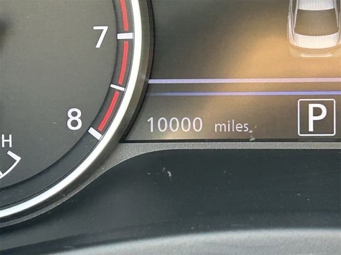 Certified 2025 Nissan Sentra SV image 9