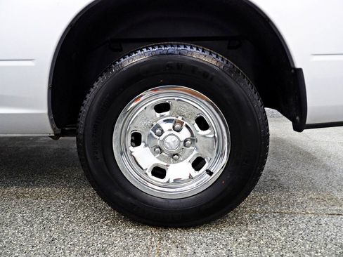 Used 2018 RAM 1500 Express RWD image 18