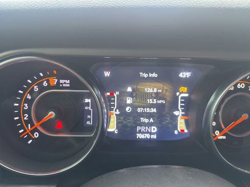 Used 2021 Jeep Gladiator Sport image 30