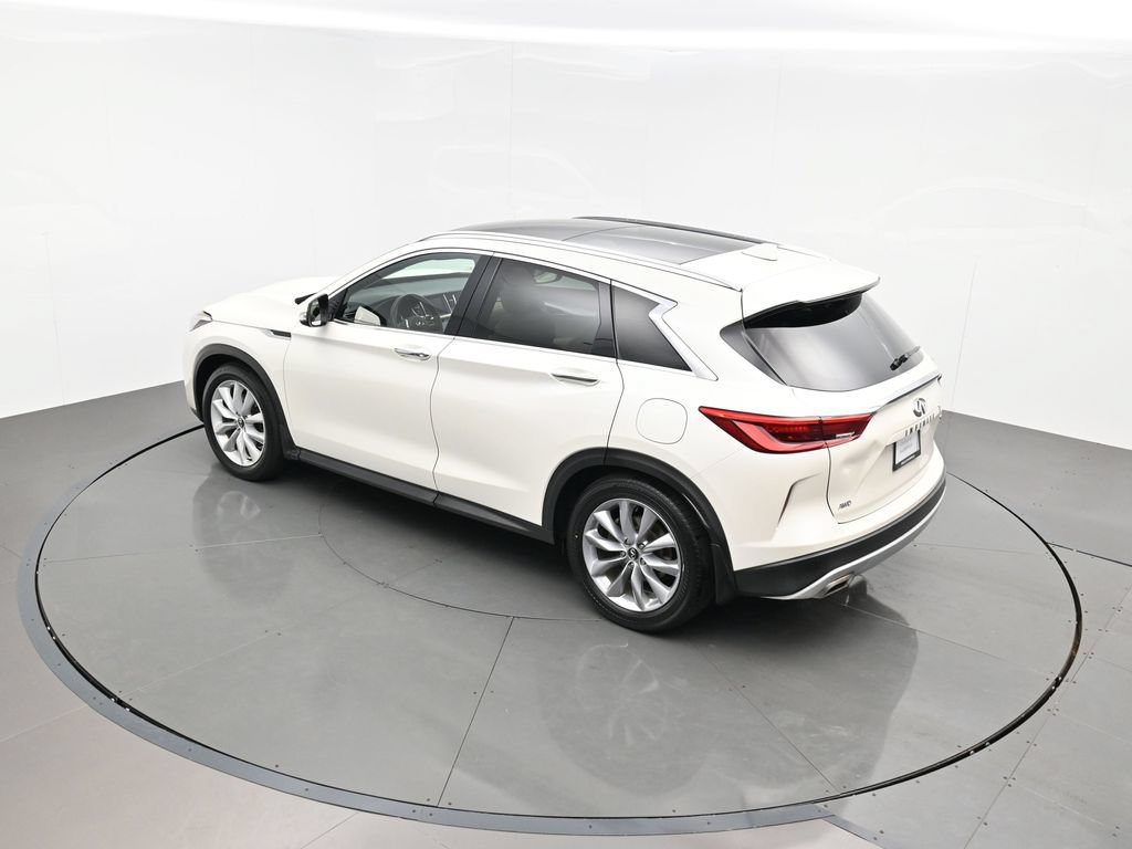 Used 2019 INFINITI QX50 Luxe w/ Navigation Package AWD/4WD image 40