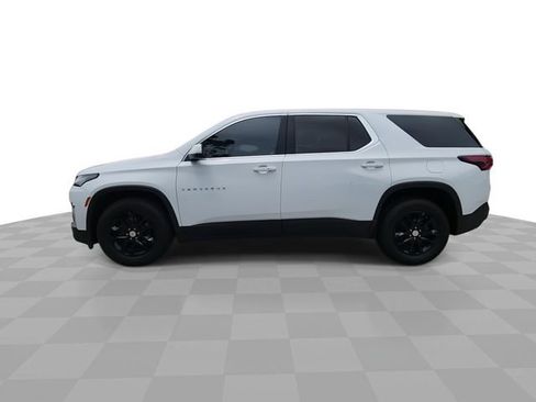 Used 2024 Chevrolet Traverse LS w/ Safety Package FWD image 5