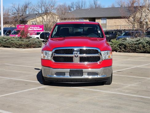 Used 2019 RAM 1500 Classic SLT image 2