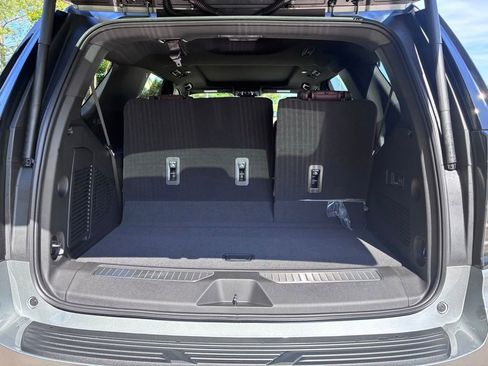New 2026 Chevrolet Tahoe High Country AWD/4WD image 12