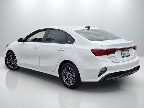 Used 2023 Kia Forte LXS w/ LXS Technology Package image 6