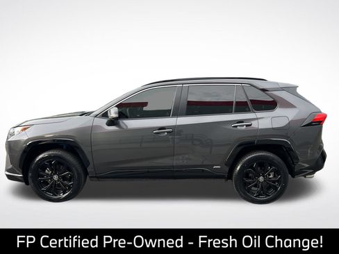 Used 2025 Toyota RAV4 SE AWD/4WD image 4