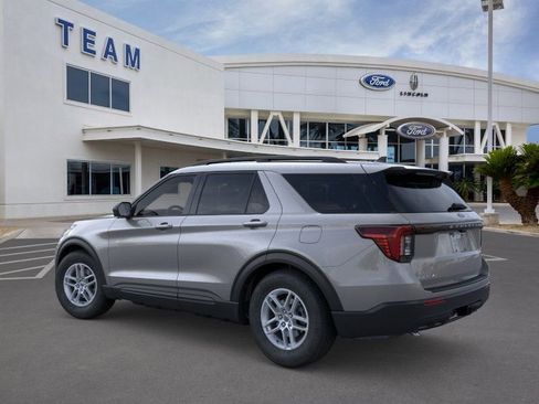 New 2026 Ford Explorer Active RWD image 4