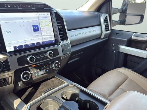 Used 2022 Ford F250 Lariat w/ Lariat Ultimate Package AWD/4WD image 20