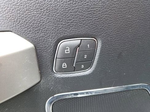 Used 2019 Ford F150 Lariat w/ Equipment Group 502A Luxury image 16