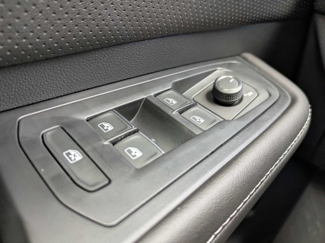 New 2026 Volkswagen Atlas SE FWD image 27