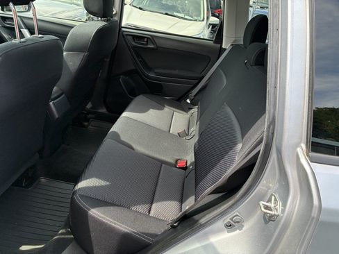 Used 2015 Subaru Forester 2.5i Premium w/ All-Weather Package AWD/4WD image 17