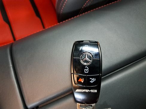 Certified 2025 Mercedes-Benz GLE 53 AMG 4MATIC image 36