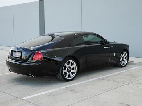 Used 2020 Rolls-Royce Wraith RWD image 8