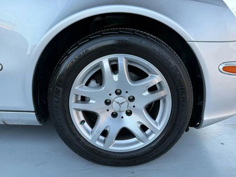 Used 2005 Mercedes-Benz E 320 Sedan image 13