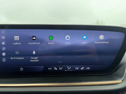 Used 2024 Buick Envision Avenir AWD/4WD image 12
