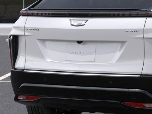 New 2025 Cadillac Lyriq Luxury image 14