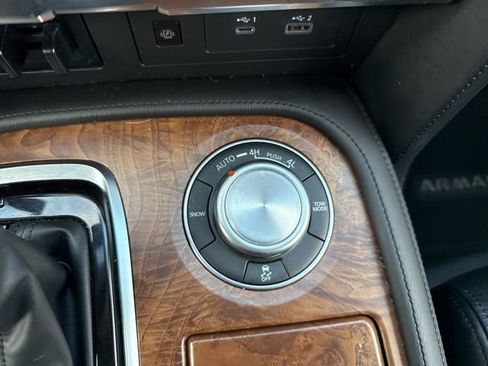 Certified 2024 Nissan Armada SL w/ Captain's Chairs Package AWD/4WD image 17