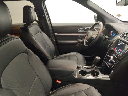 Used 2018 Ford Explorer Limited AWD/4WD image 21
