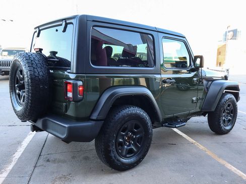 Used 2021 Jeep Wrangler Sport image 5