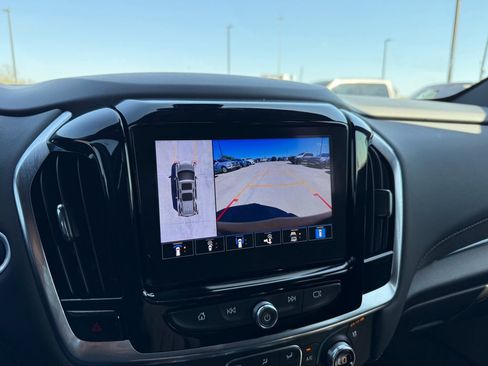 Used 2024 Chevrolet Traverse High Country AWD/4WD image 23