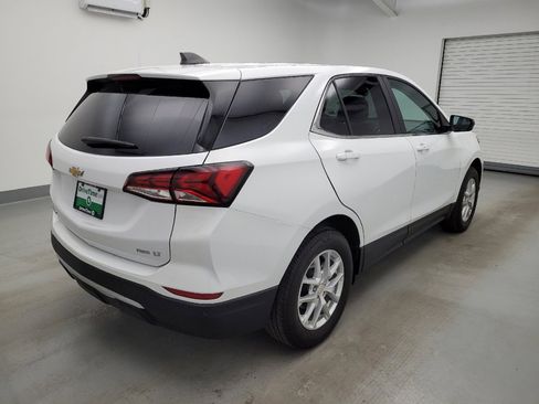 Used 2022 Chevrolet Equinox LT AWD/4WD image 9