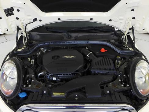 Used 2015 MINI Cooper 2-Door Hardtop image 6