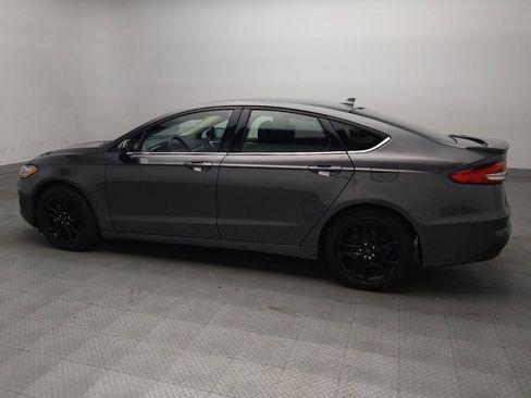 Used 2020 Ford Fusion SE w/ Equipment Group 151A FWD image 3