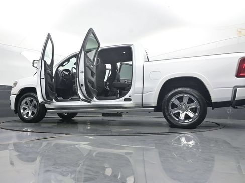 Used 2025 RAM 1500 Big Horn AWD/4WD image 65