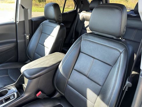 Used 2022 Chevrolet Equinox Premier image 29
