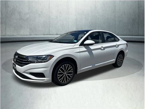 Used 2021 Volkswagen Jetta SE w/ SE Cold Weather Package FWD image 1