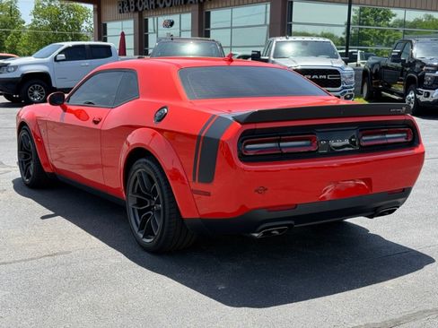 Used 2022 Dodge Challenger R/T Scat Pack RWD image 6