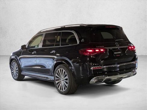 New 2026 Mercedes-Benz Maybach GLS 600 4MATIC image 9