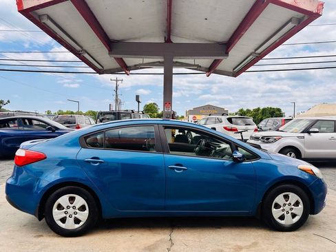 Used 2015 Kia Forte LX w/ Popular Package FWD image 9