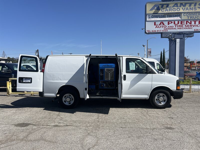 Used 2014 Chevrolet Express 2500 RWD image 4