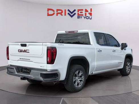 Used 2025 GMC Sierra 1500 SLT AWD/4WD image 5