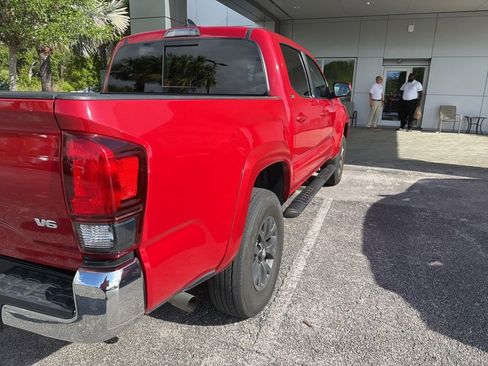 Used 2023 Toyota Tacoma SR5 RWD image 3