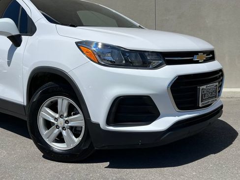 Used 2020 Chevrolet Trax LS w/ Tint and Cruise Package FWD image 2