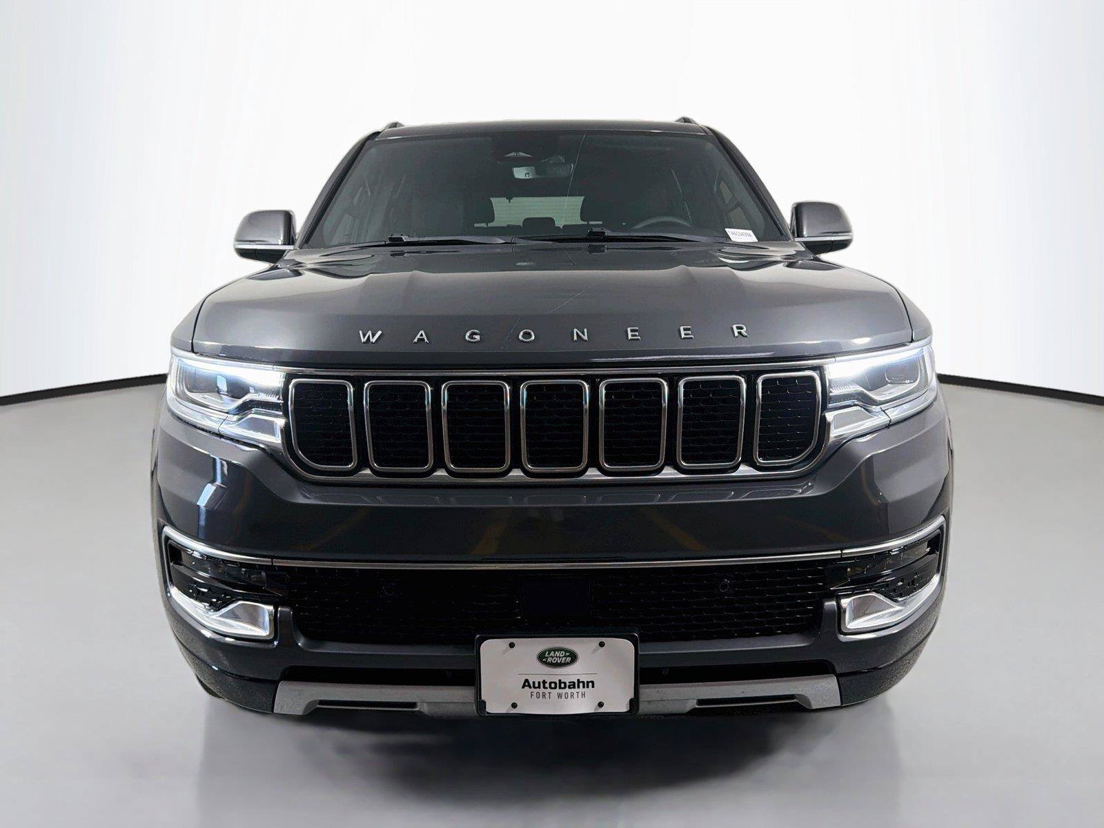 Used 2022 Jeep Wagoneer Series II AWD/4WD image 2
