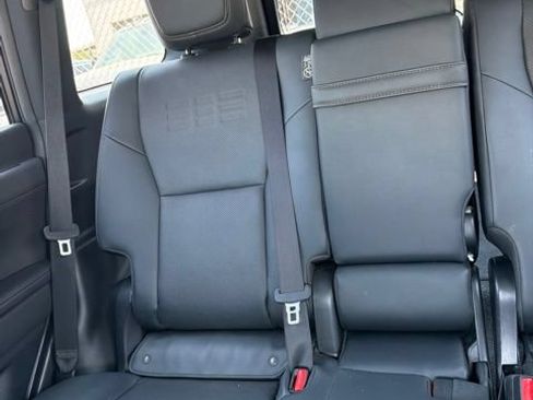 Used 2024 Lexus GX 550 AWD/4WD image 21