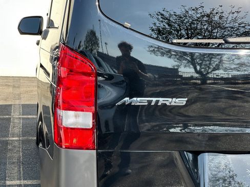 Used 2023 Mercedes-Benz Metris Passenger image 32