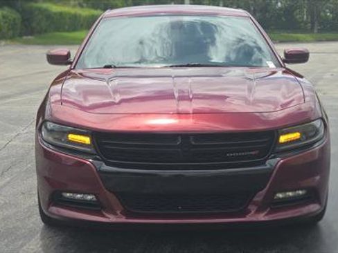 Used 2017 Dodge Charger SXT w/ Plus Group RWD image 11