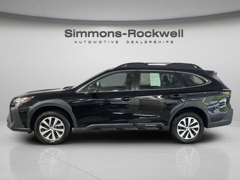 Used 2024 Subaru Outback AWD/4WD image 2