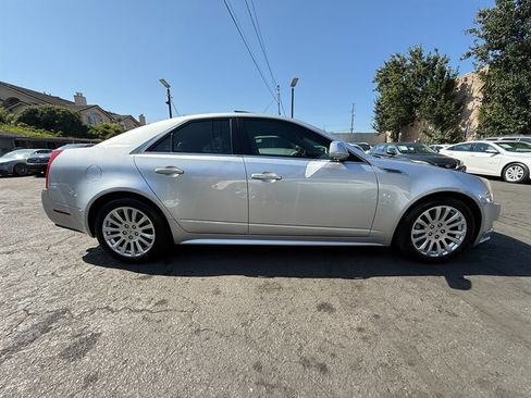 Used 2010 Cadillac CTS Performance image 4
